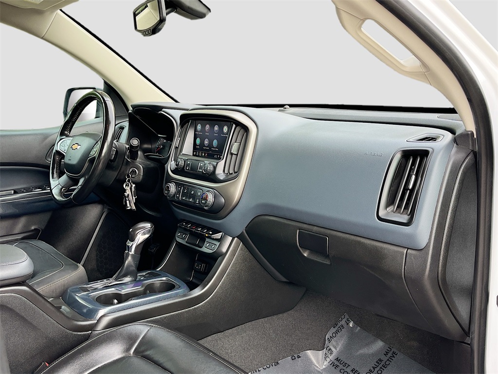 2022 Chevrolet Colorado Z71 White at Legacy Ford