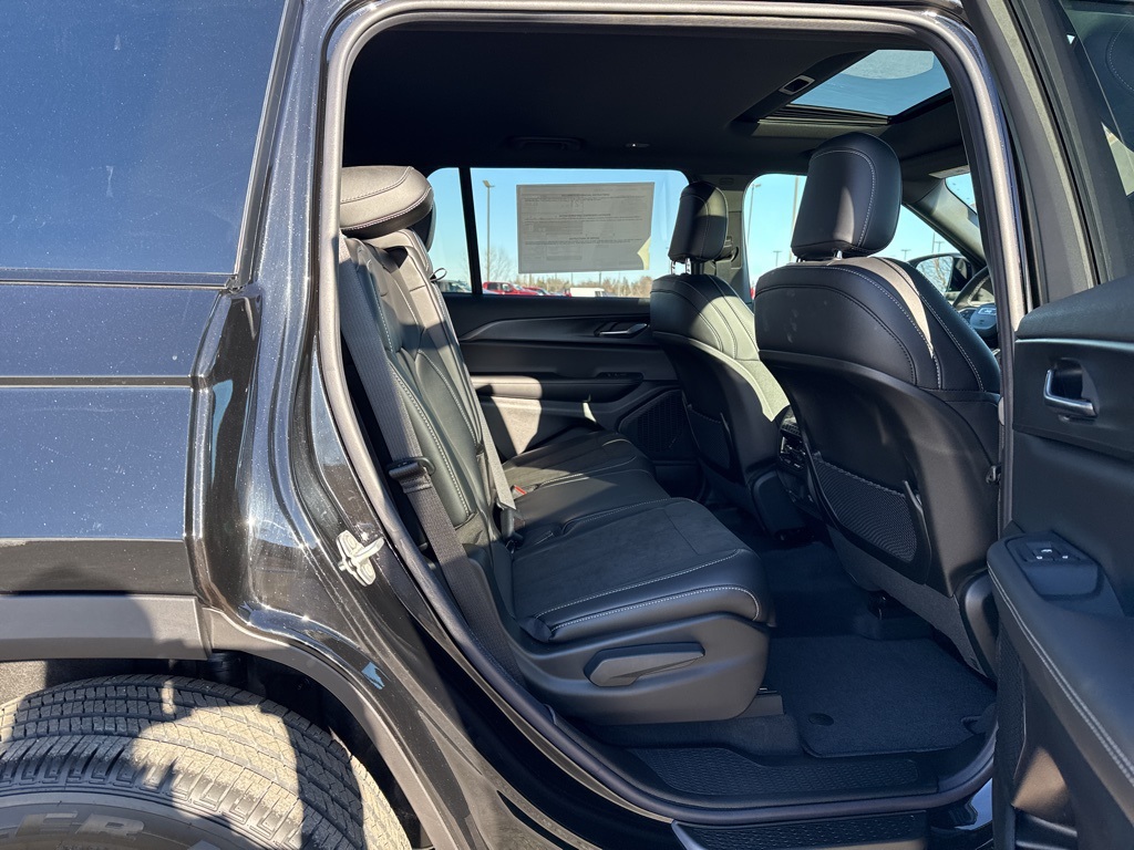 2025 Jeep Grand Cherokee L