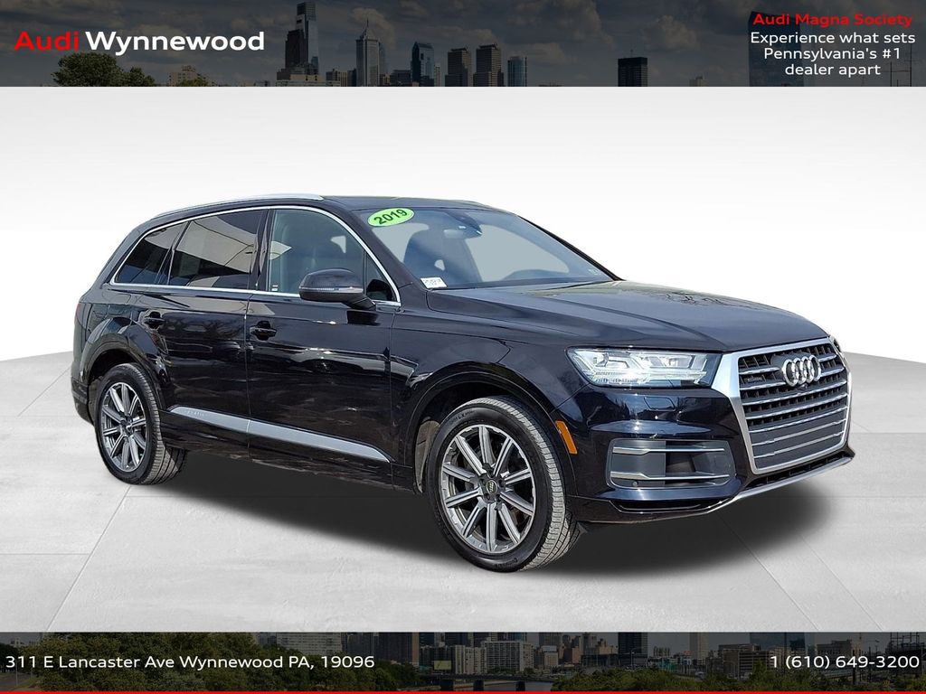 2019 Audi Q7 55 TFSI quattro Premium Plus