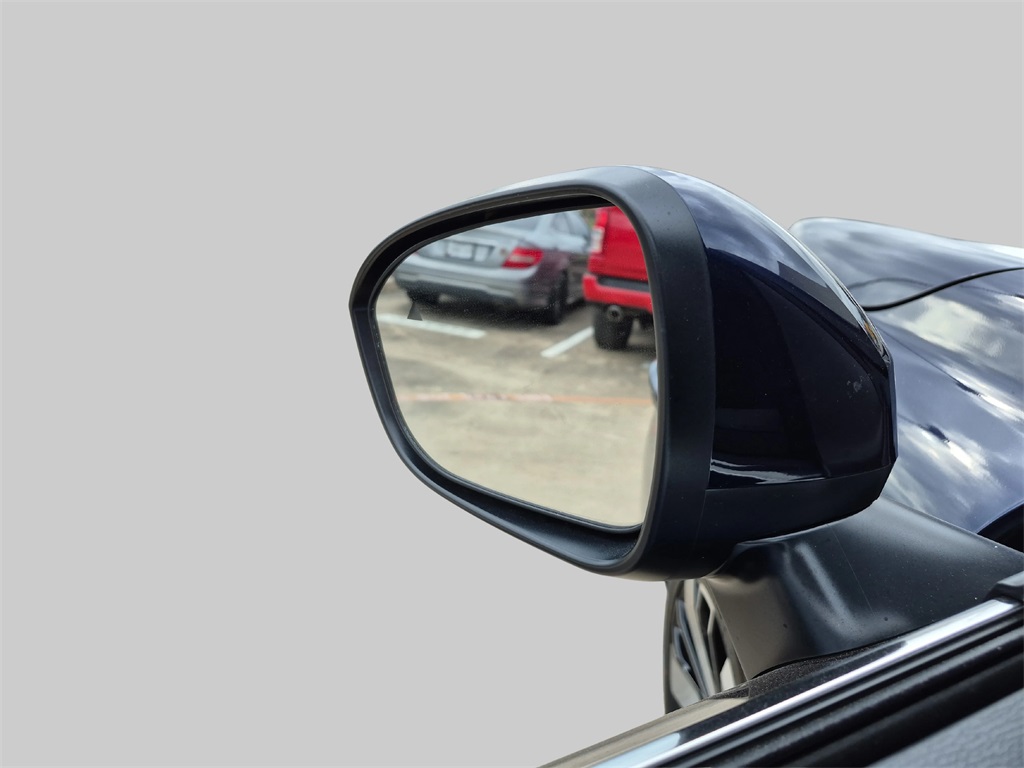 2025 Mitsubishi Outlander SE - 11