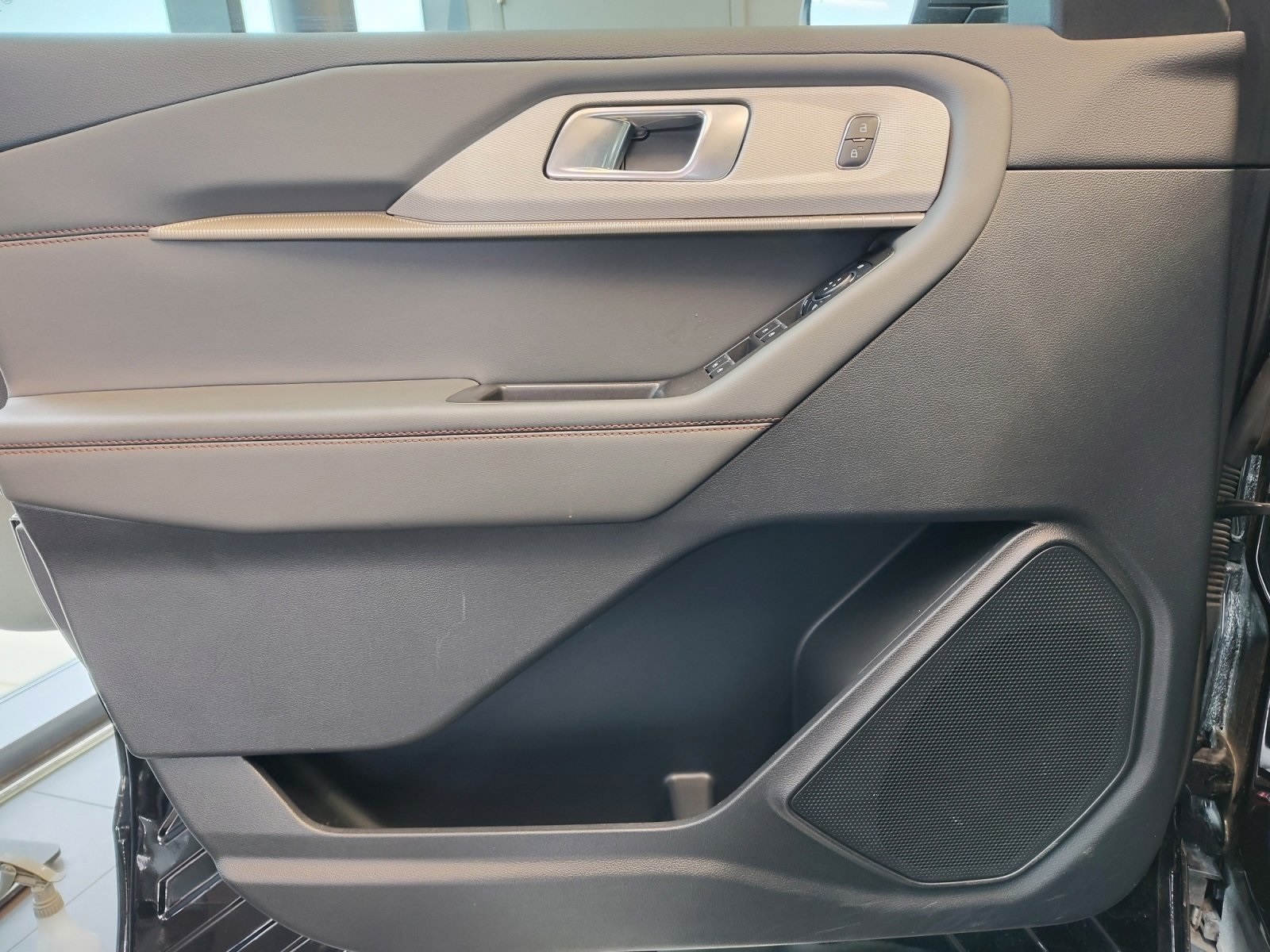 Used Car 2025 Ford Explorer  Active For Sale Under $35,000 In San Antonio, Texas