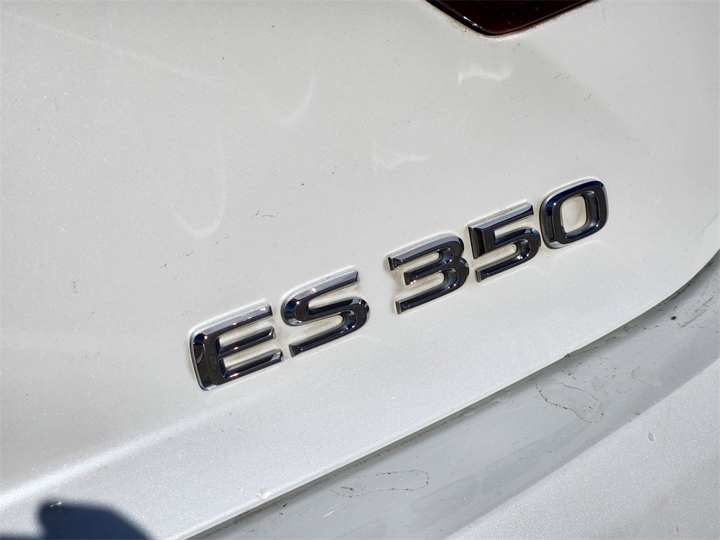 2013 Lexus ES 350  at Monument Chevrolet