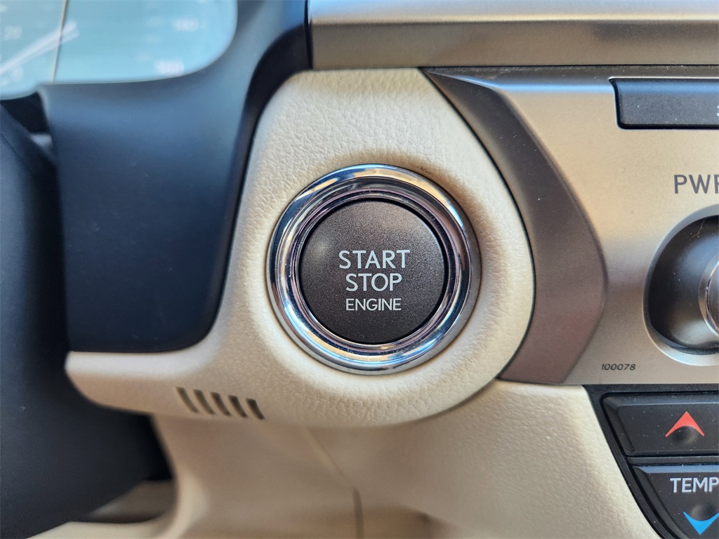 2013 Lexus ES 350  at Monument Chevrolet