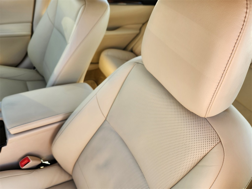 2013 Lexus ES 350  at Monument Chevrolet