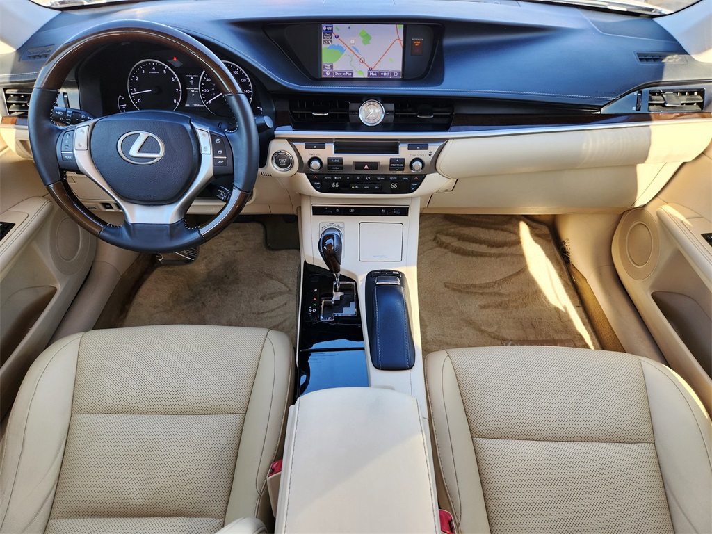 2013 Lexus ES 350  at Monument Chevrolet