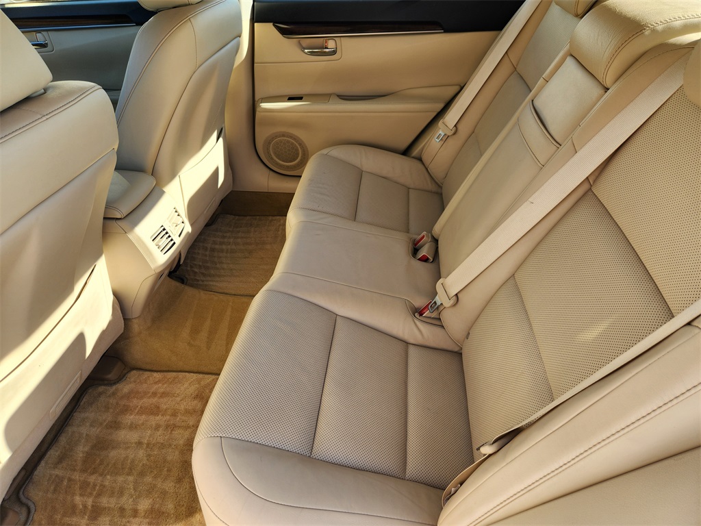 2013 Lexus ES 350  at Monument Chevrolet