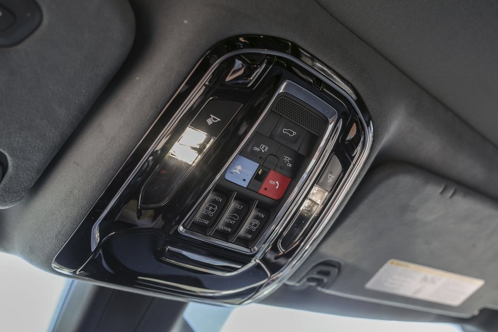 Used Car 2024 Jeep Grand Wagoneer  Series Iii For Sale Under $80,000 In Austin, Texas