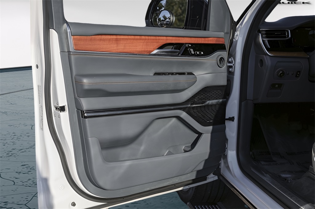 Used Car 2024 Jeep Grand Wagoneer  Series Iii For Sale Under $80,000 In Austin, Texas