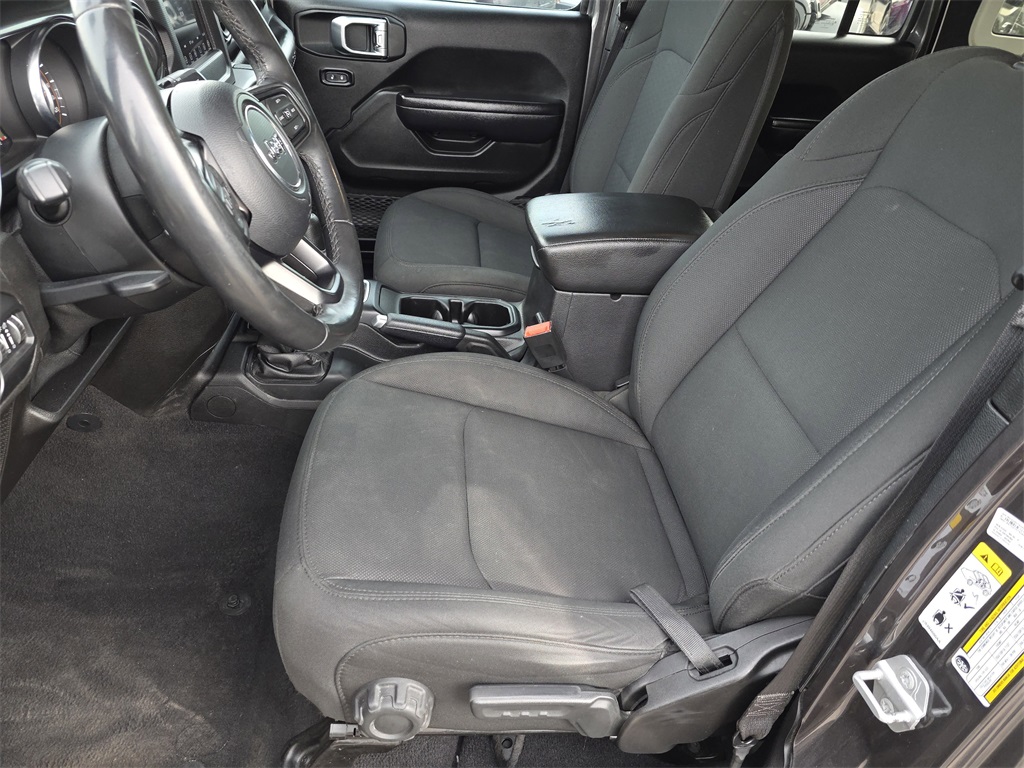 2019 Jeep Wrangler Unlimited Sport Altitude - 10