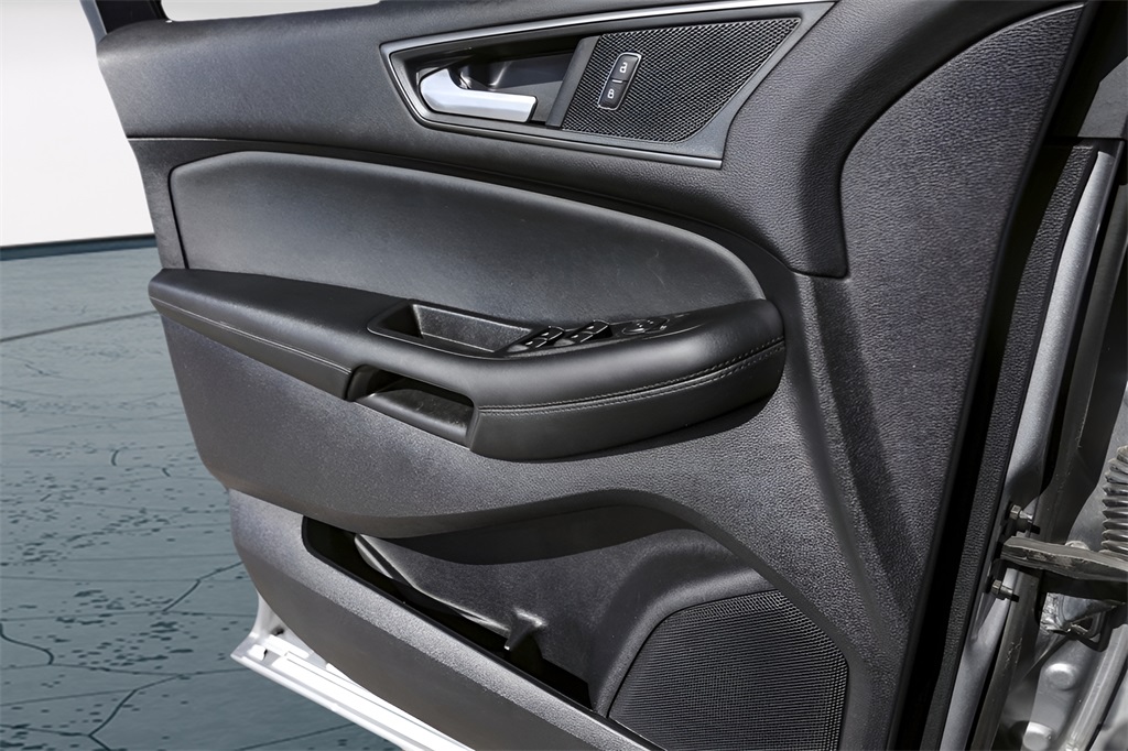Used Car 2020 Ford Edge  Se For Sale Under $20,000 In Austin, Texas