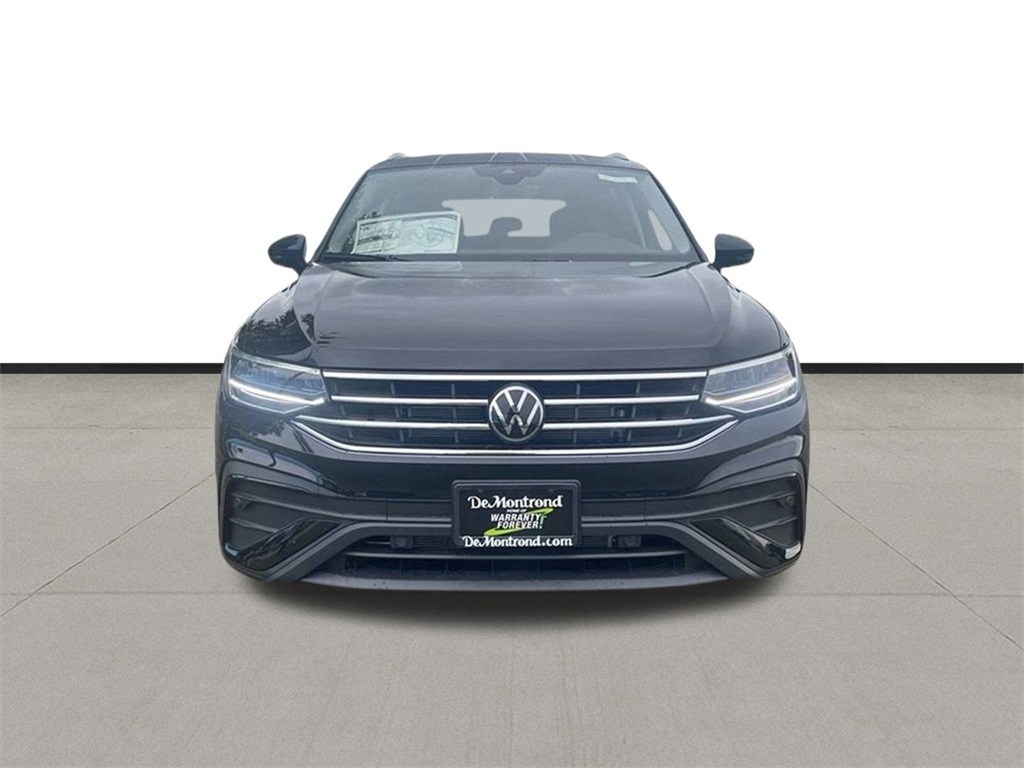 2024 Volkswagen Tiguan 2.0T SE Black at Baytown Hyundai