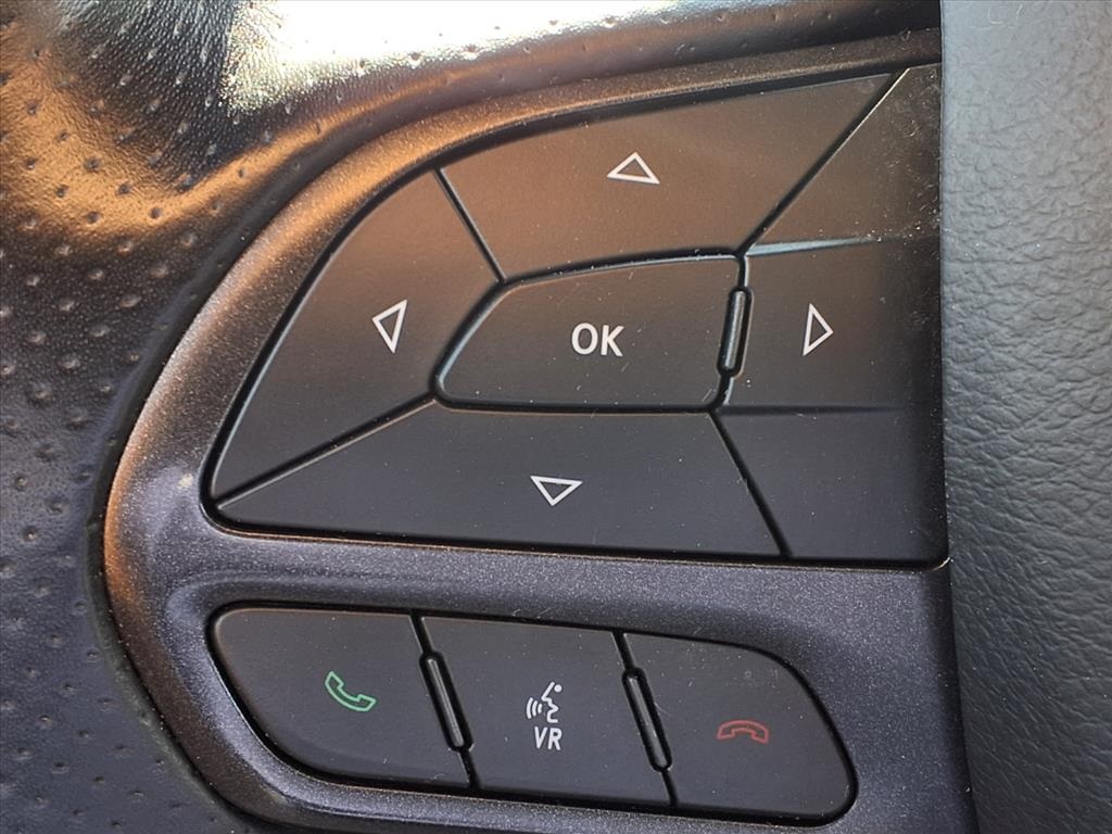 2023 Dodge Challenger SXT - 10