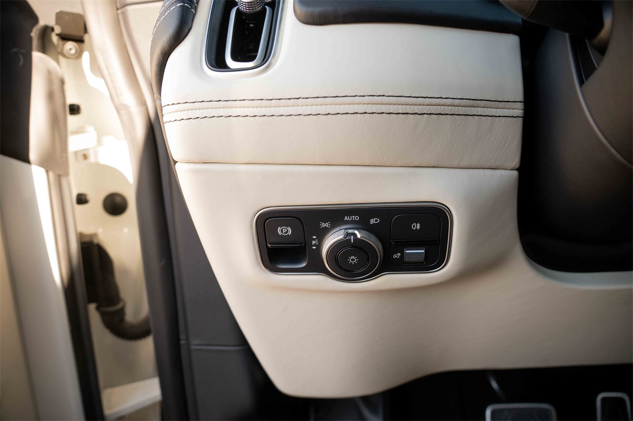 Used Car 2022 Aston Martin Dbx  Base For Sale Under $110,000 In Austin, Texas