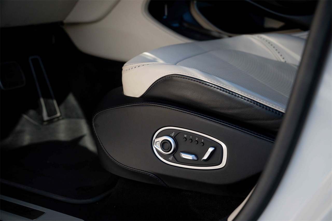 Used Car 2022 Aston Martin Dbx  Base For Sale Under $110,000 In Austin, Texas