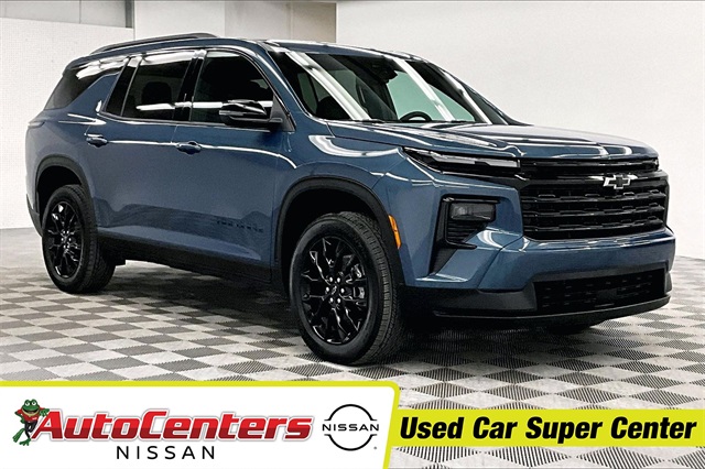 2025 Chevrolet Traverse LT FWD