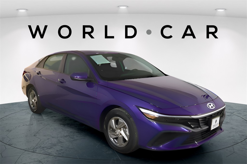 2025 Hyundai Elantra SE FWD