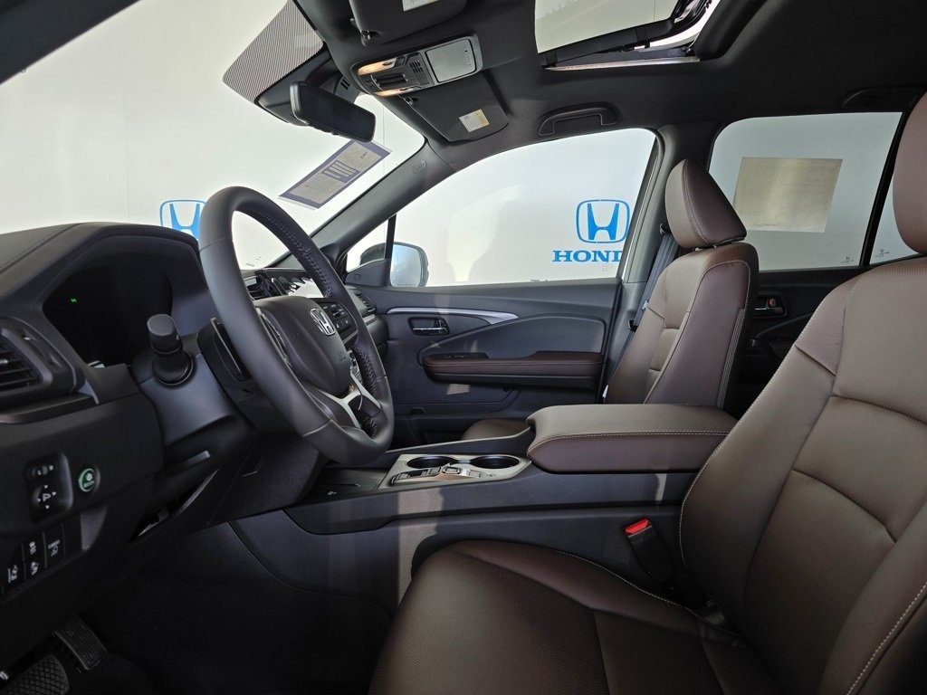 Thumbnail: 2025 Honda Ridgeline - 12