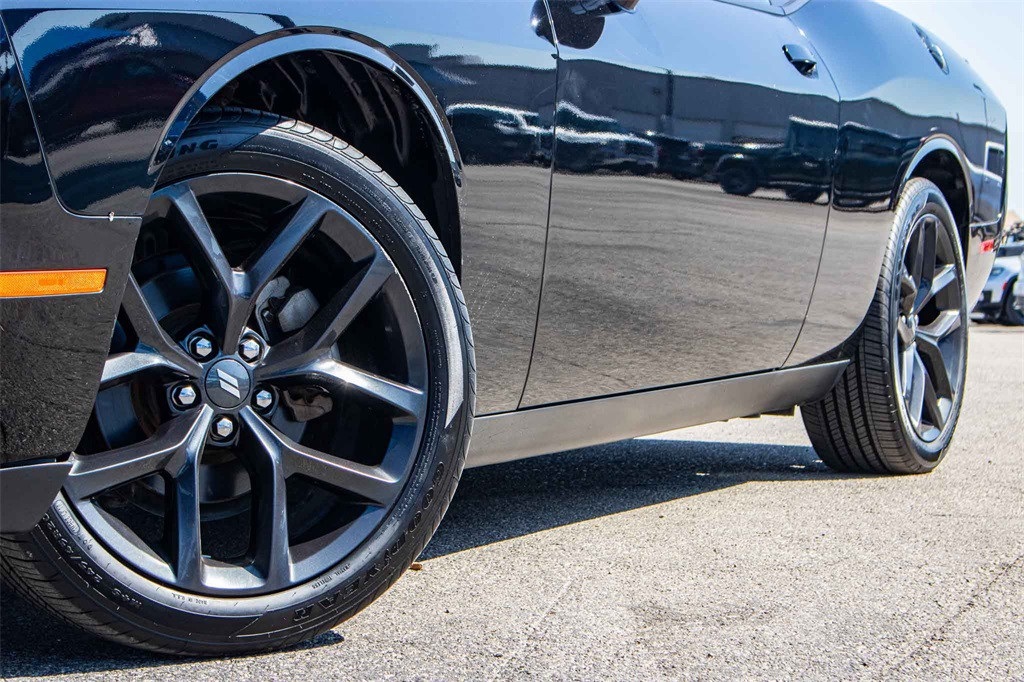 Used Car 2022 Dodge Challenger  Sxt For Sale Under $25,000 In San Marcos, Texas