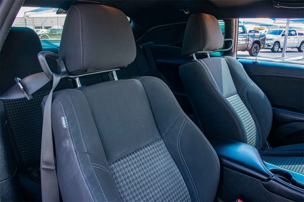 Used Car 2022 Dodge Challenger  Sxt For Sale Under $25,000 In San Marcos, Texas