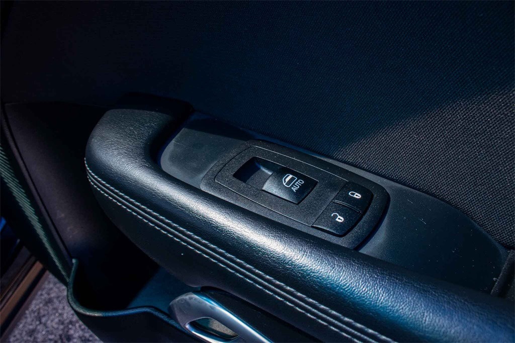 Used Car 2022 Dodge Challenger  Sxt For Sale Under $25,000 In San Marcos, Texas