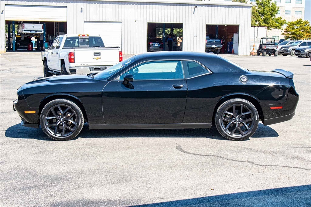 Used Car 2022 Dodge Challenger  Sxt For Sale Under $25,000 In San Marcos, Texas