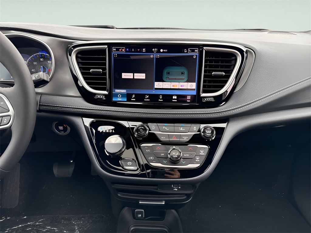 2026 Chrysler Pacifica