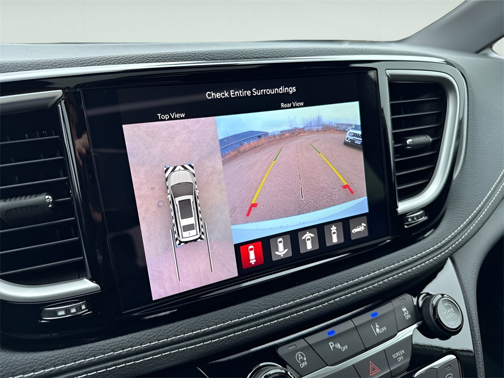 2026 Chrysler Pacifica