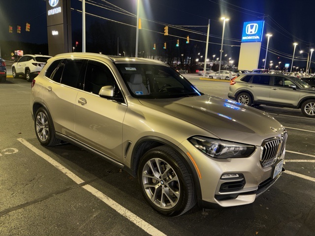 2019 BMW X5 40i's photo