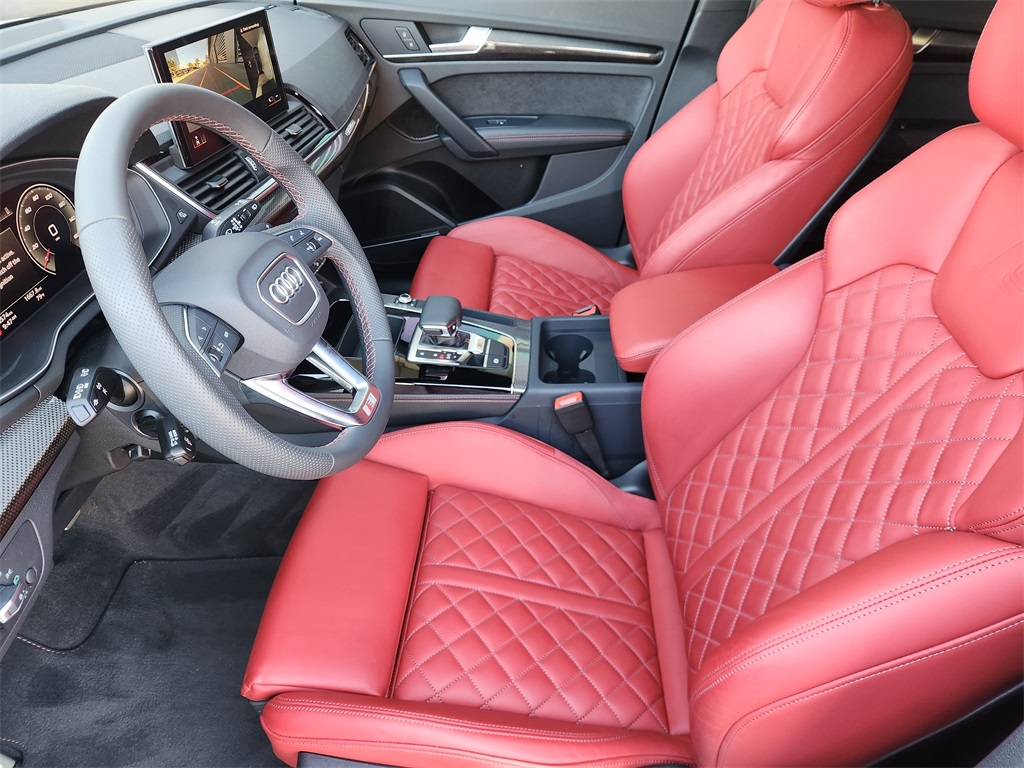 2024 Audi SQ5  Black at River Oaks CDJR