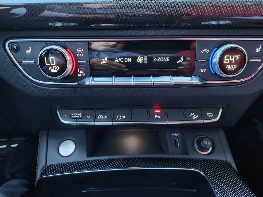 2024 Audi SQ5  Black at River Oaks CDJR