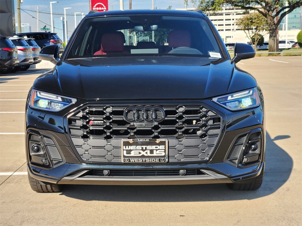 2024 Audi SQ5  Black at River Oaks CDJR