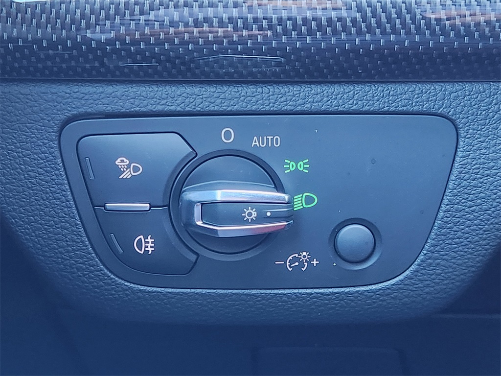 2024 Audi SQ5  Black at River Oaks CDJR