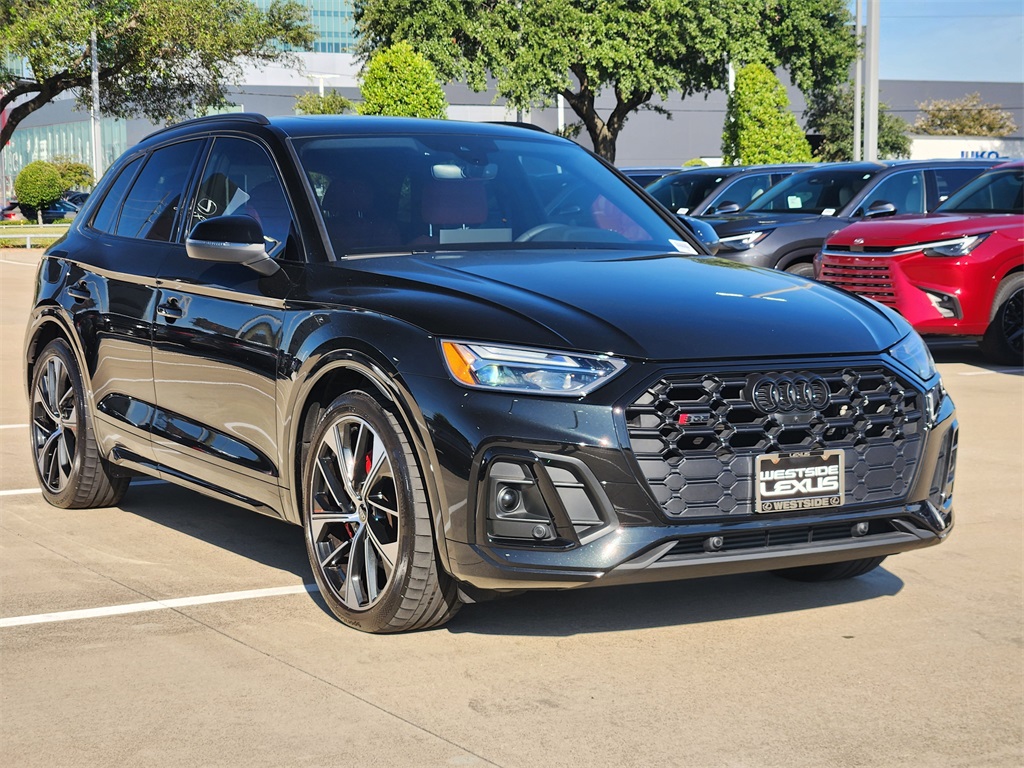 2024 Audi SQ5  Black at River Oaks CDJR