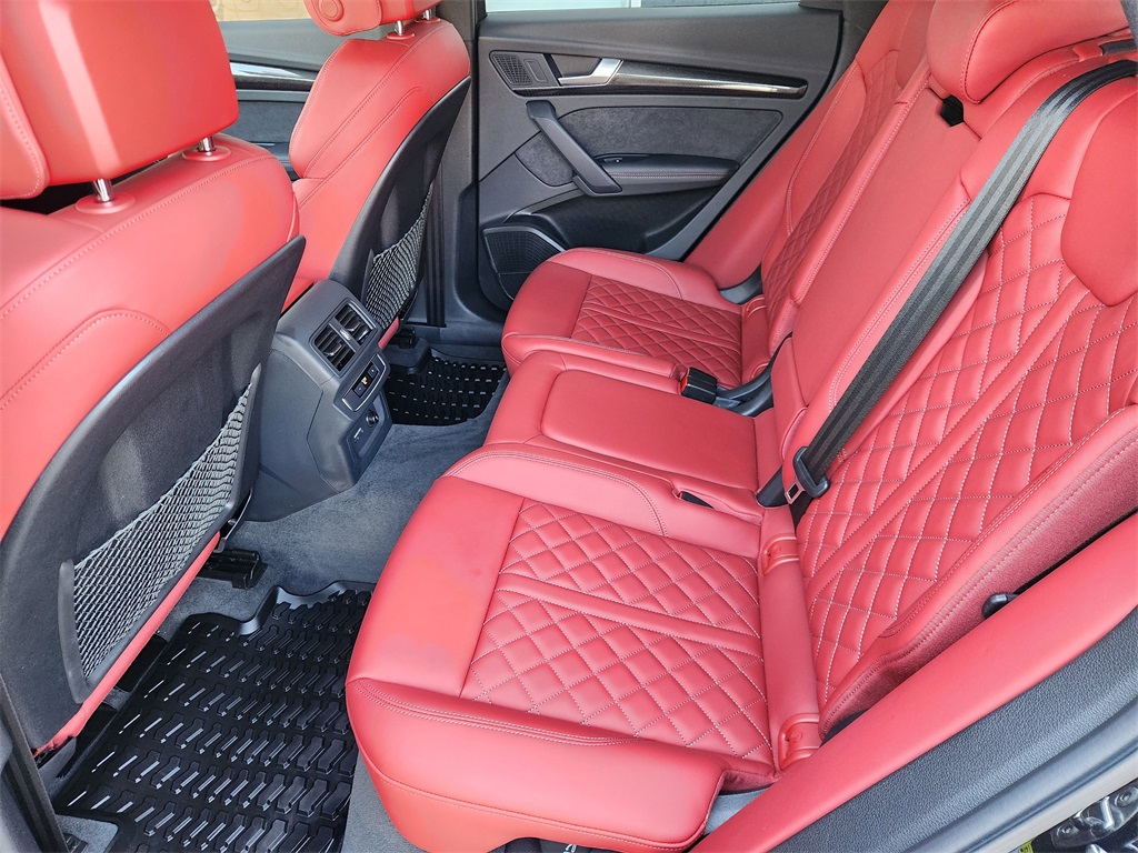 2024 Audi SQ5  Black at River Oaks CDJR