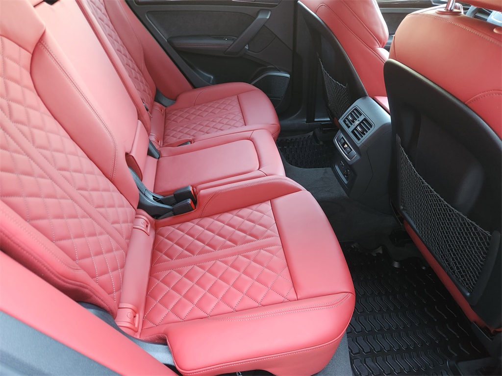 2024 Audi SQ5  Black at River Oaks CDJR