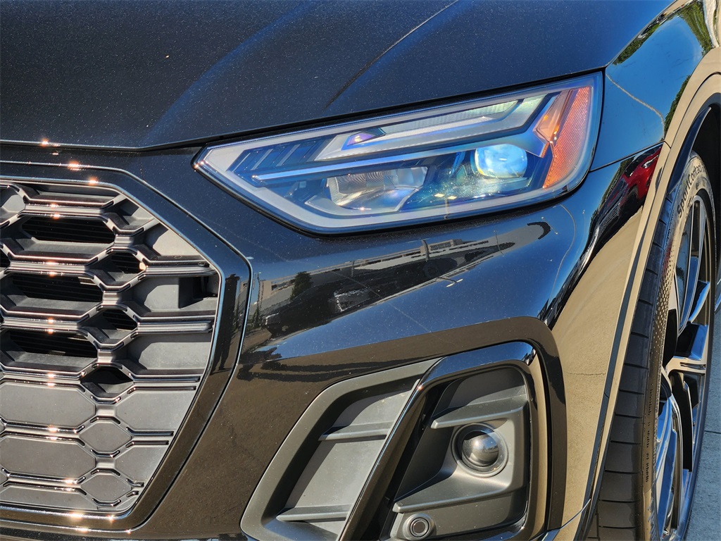 2024 Audi SQ5  Black at River Oaks CDJR