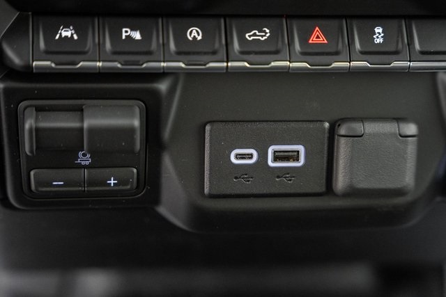 ChevroletSilverado 150025