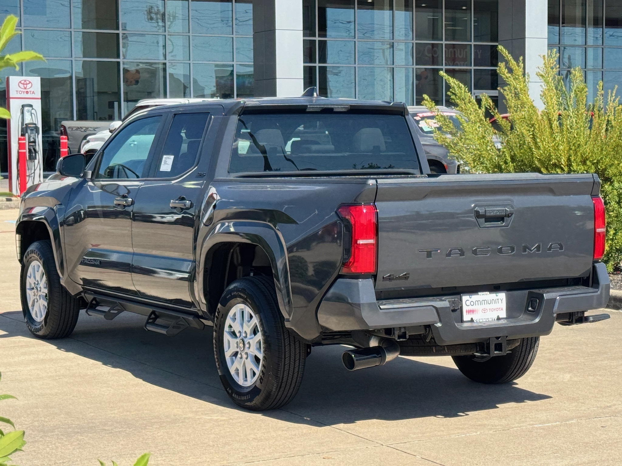 2025 Toyota Tacoma SR5 - 10
