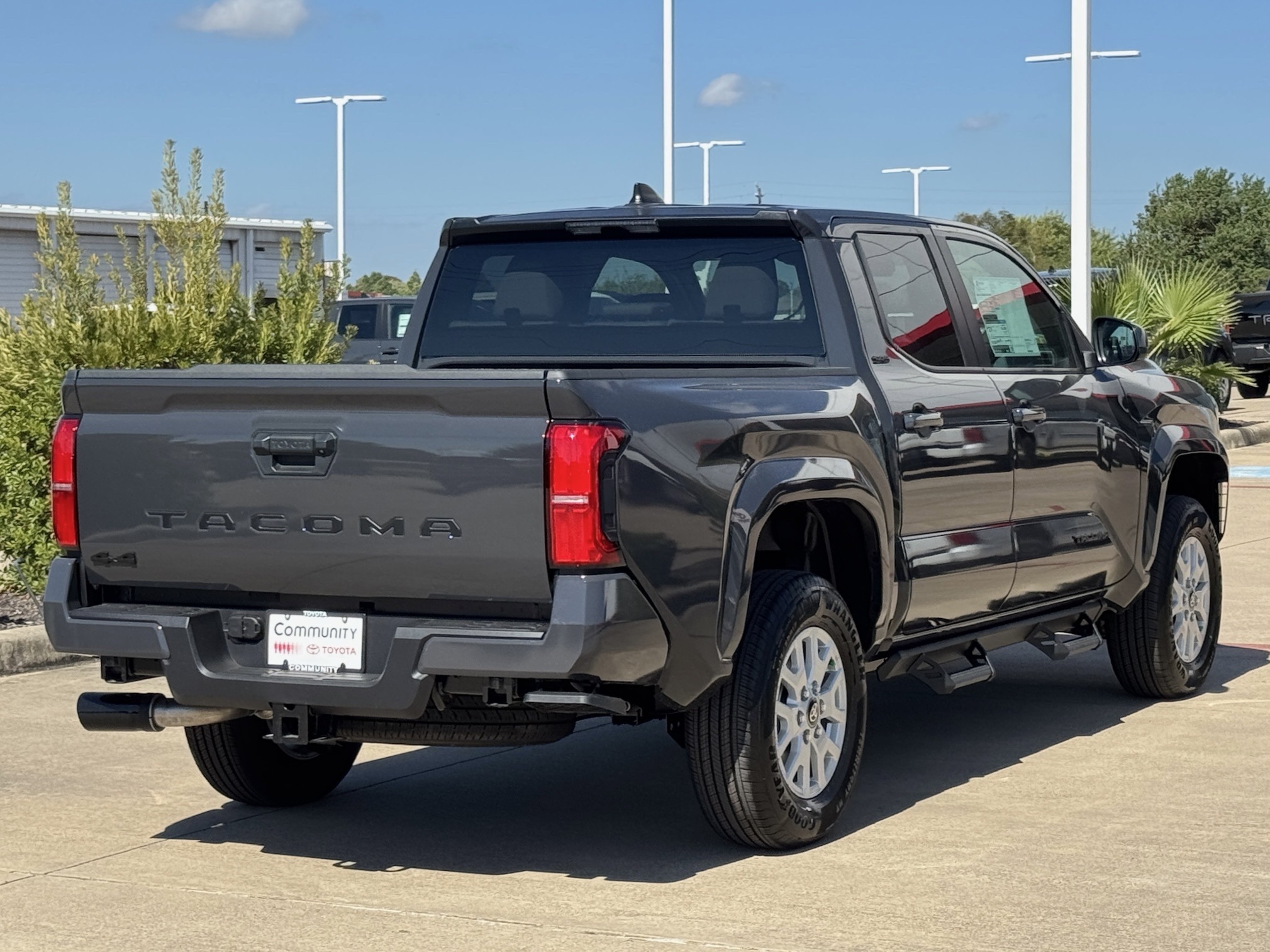 2025 Toyota Tacoma SR5 - 11