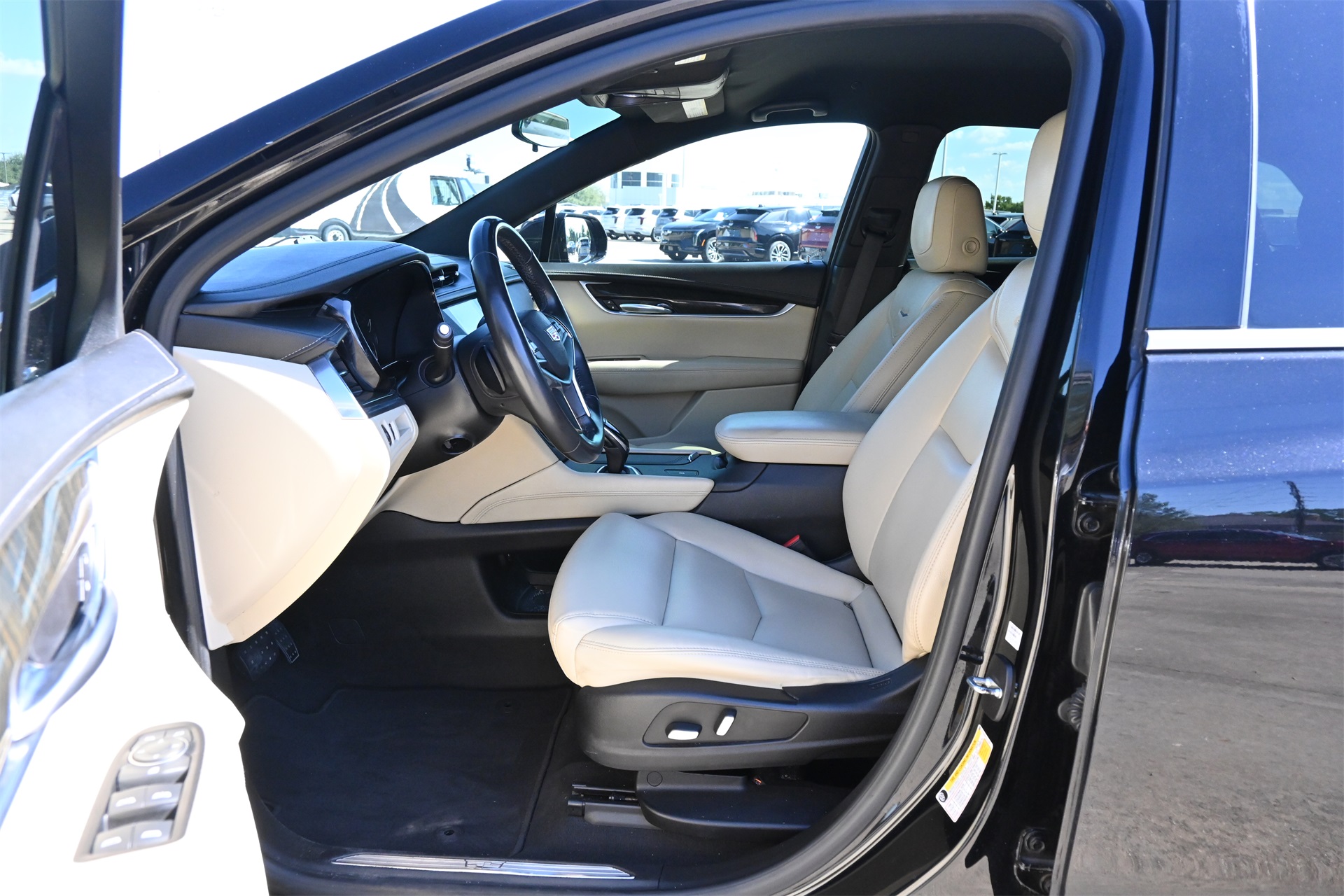 2018 Cadillac XT5 Base Black at Community Honda
