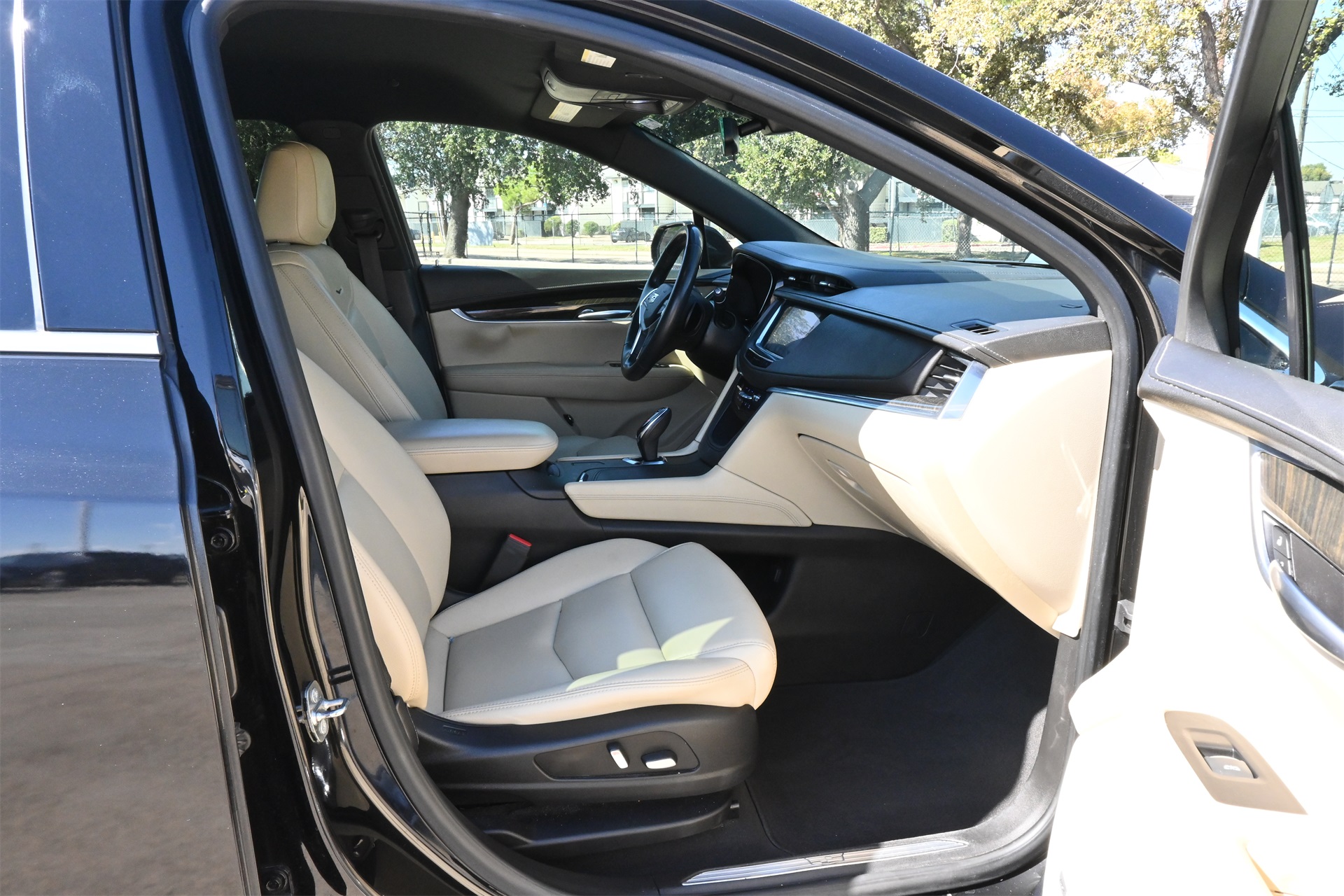 2018 Cadillac XT5 Base Black at Community Honda