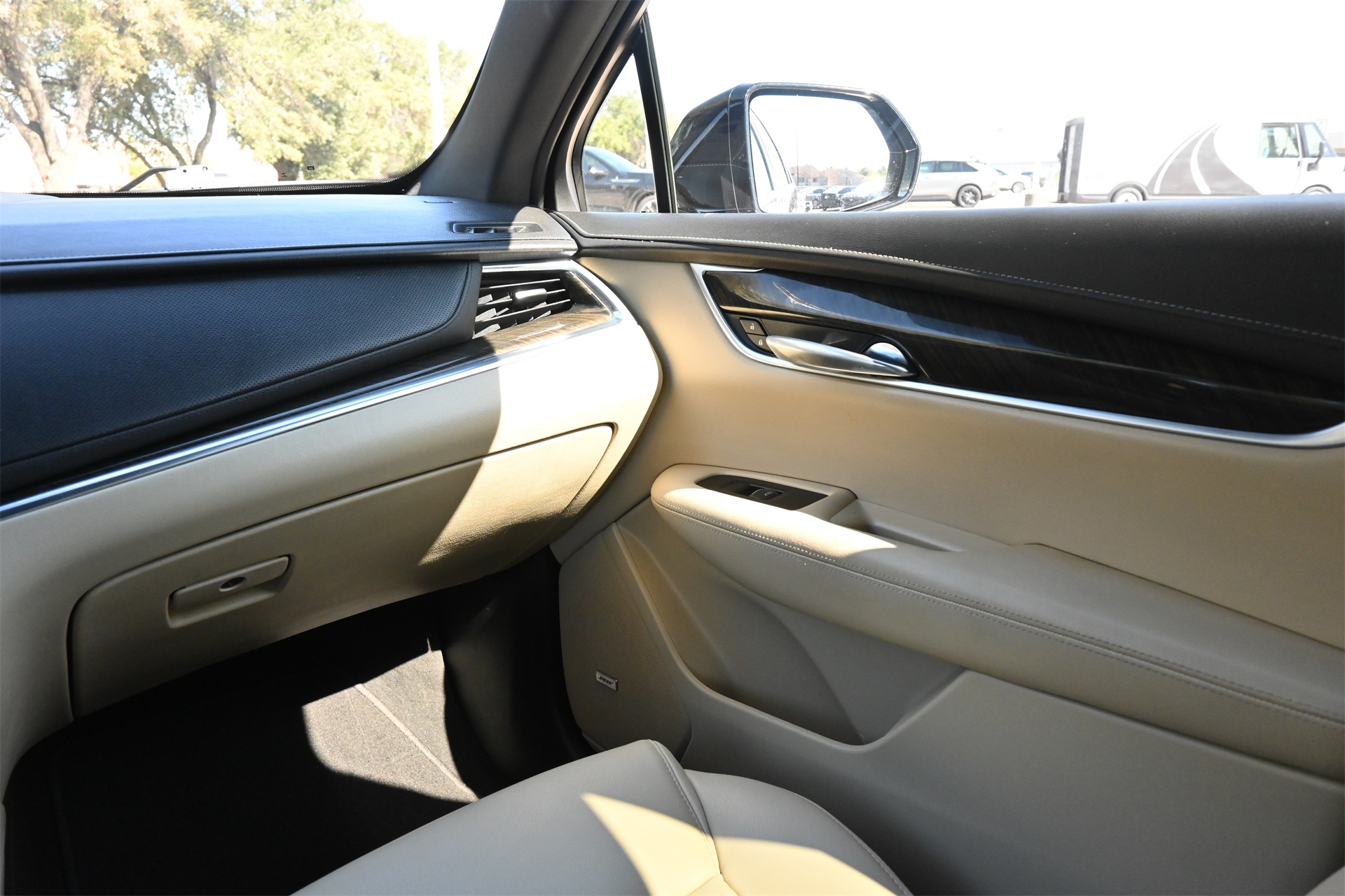 2018 Cadillac XT5 Base Black at Community Honda