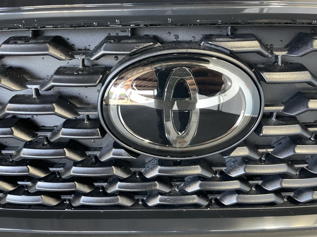 Thumbnail: 2025 Toyota Corolla Cross - 12