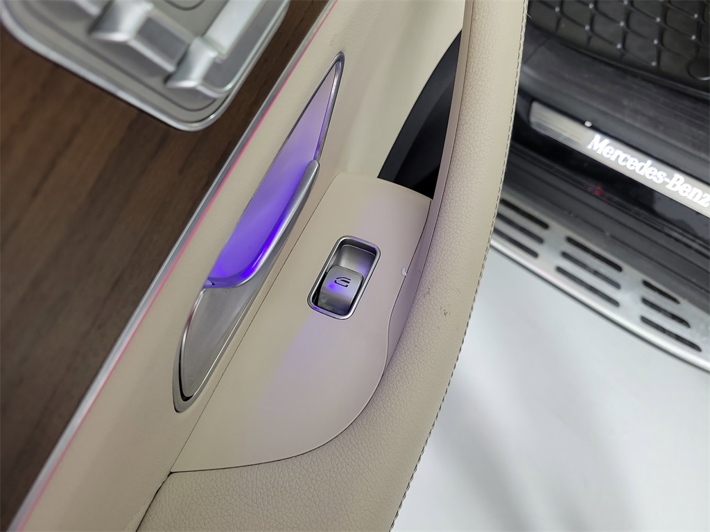 2022 Mercedes-Benz GLS GLS 450 Black at Toyota of Victoria