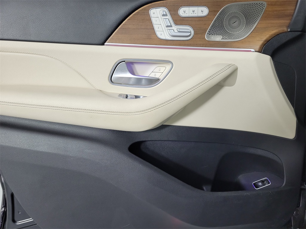 2022 Mercedes-Benz GLS GLS 450 Black at Toyota of Victoria