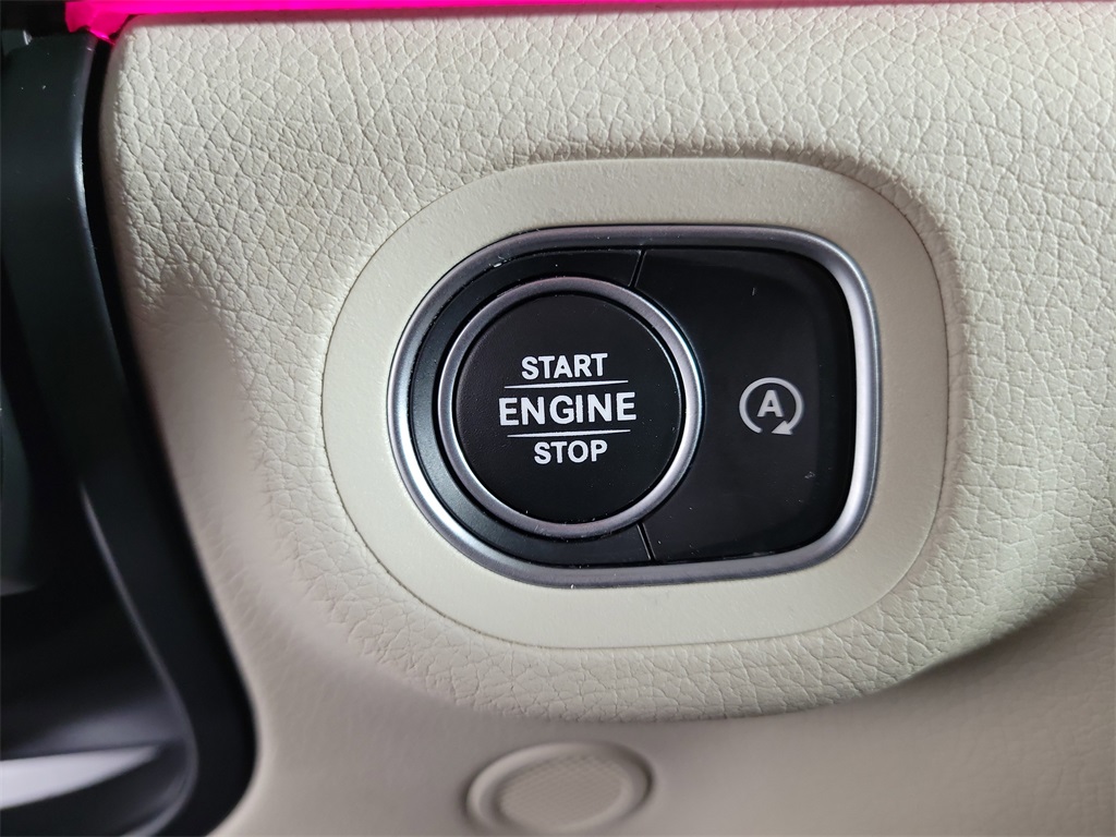 2022 Mercedes-Benz GLS GLS 450 Black at Toyota of Victoria