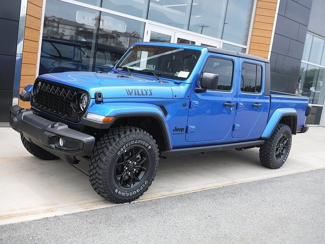 2025 Jeep Gladiator Willys Crew Cab 4WD