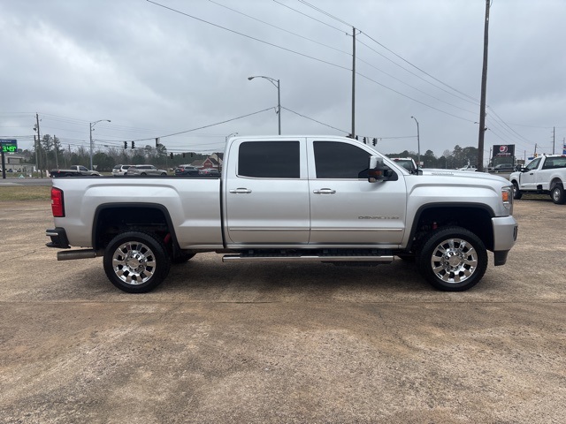 2018 GMC Sierra 2500HD Denali Crew Cab SB 4WD