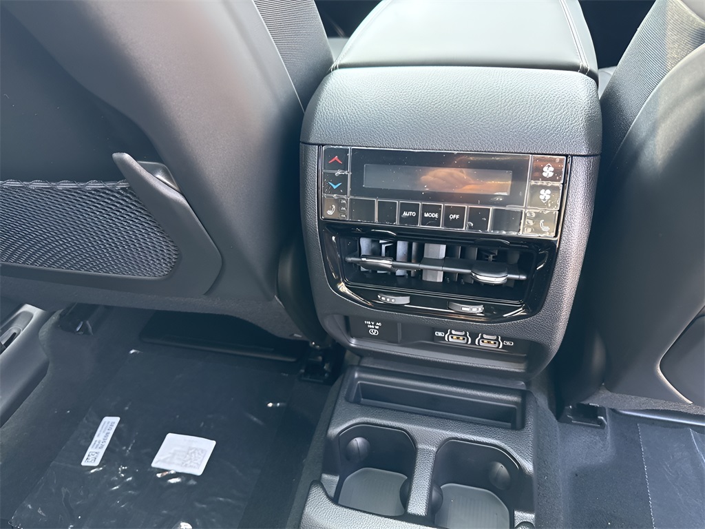 2025 Jeep Grand Cherokee L
