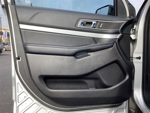 Used Car 2016 Ford Explorer  Xlt For Sale Under $12,000 In San Antonio, Texas